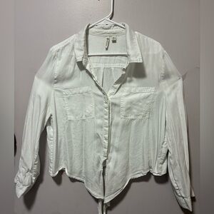 Versona White Button-Front Tie-Hem Shirt